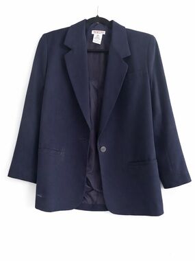 Talbots Navy Single-Button Women's Blazer - perfect for everyday but small flaw